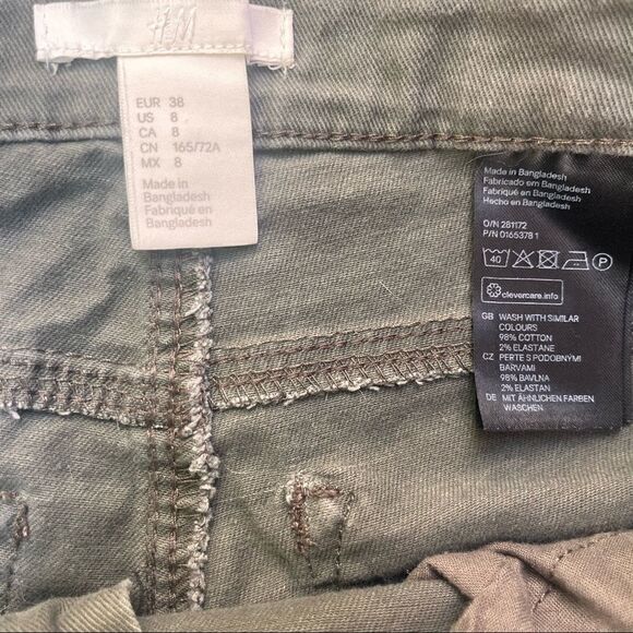 H&M OLIVE GREEN SHORTS SIZE 8 - Picture 4 of 8